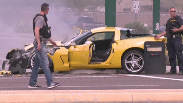 Police Chase Shoot Phoenix Murder Suspect After Carjacking Crash 12news Com